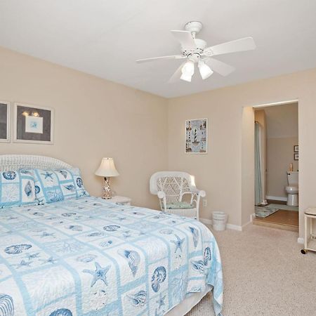 Katie Lou'S Place By Oak Island Accommodations Caswell Beach Exterior foto