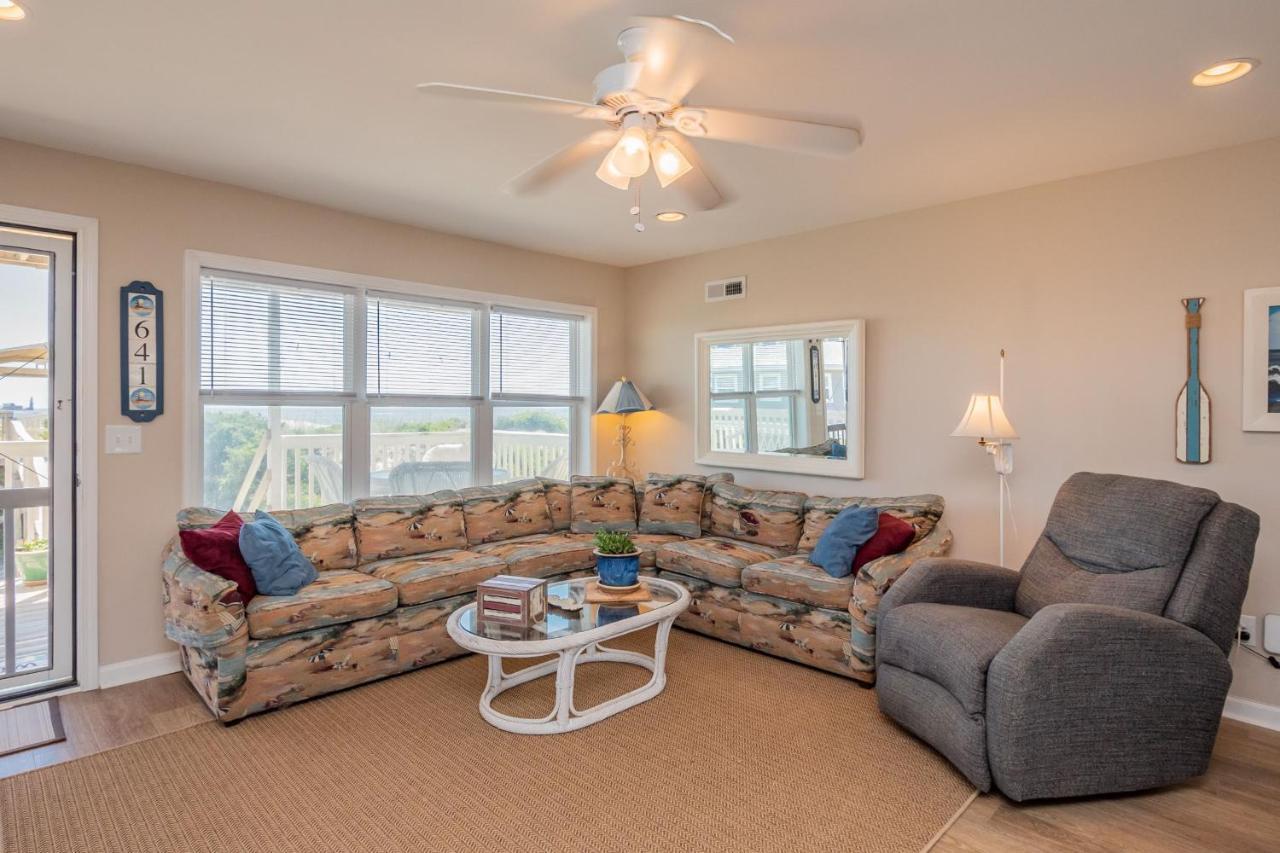 Katie Lou'S Place By Oak Island Accommodations Caswell Beach Exterior foto