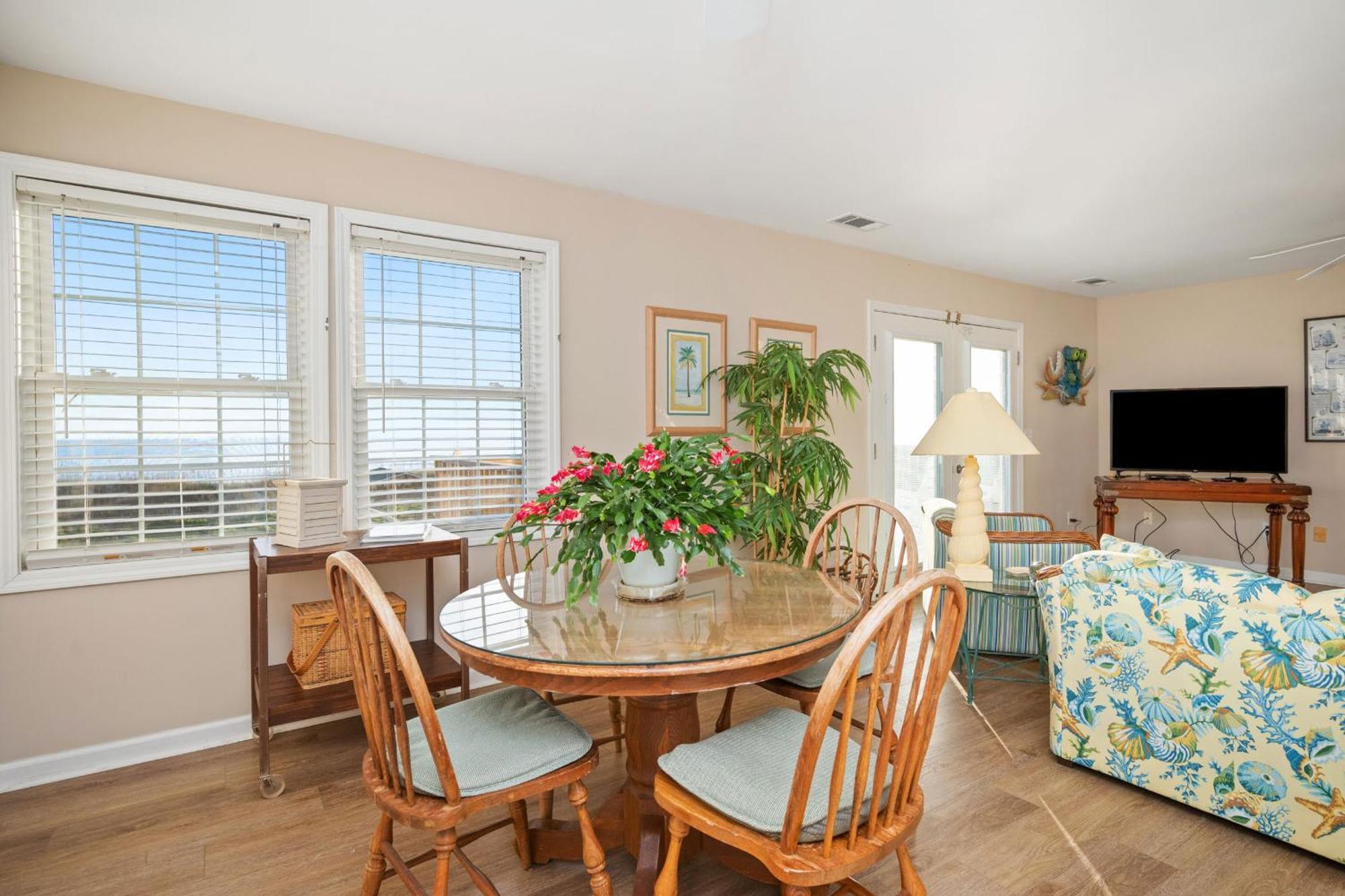 Katie Lou'S Place By Oak Island Accommodations Caswell Beach Exterior foto