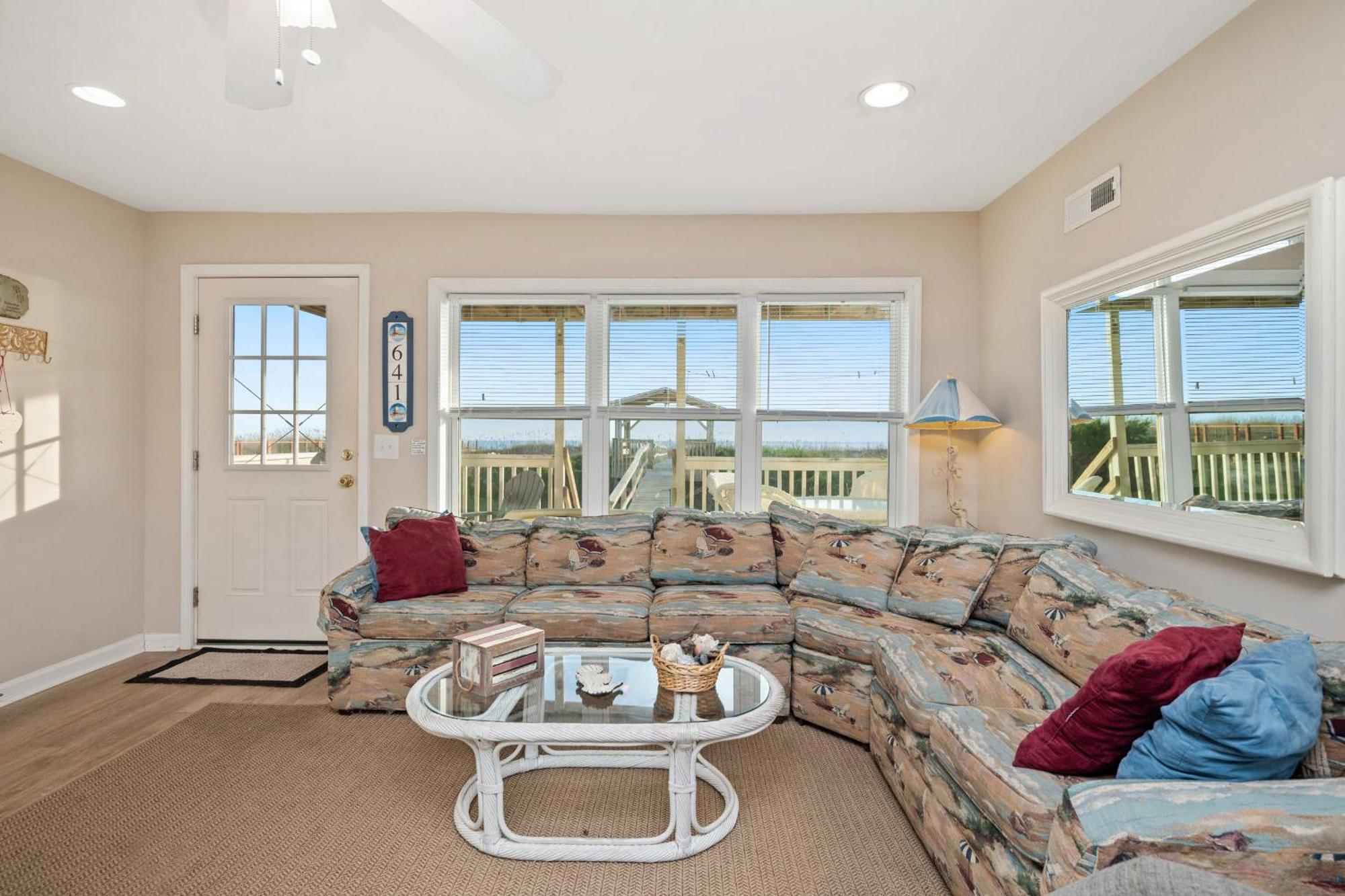 Katie Lou'S Place By Oak Island Accommodations Caswell Beach Exterior foto